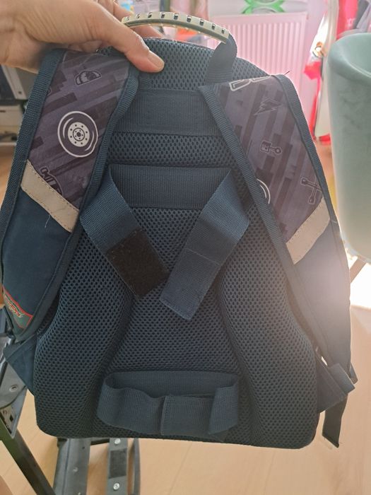 Ghiozdan cu  troler detasabil