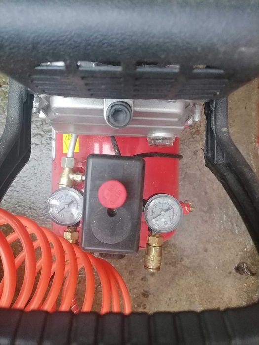 COMPRESOR Raider, 2 CP, 1.5 kW, capacitate 24 L