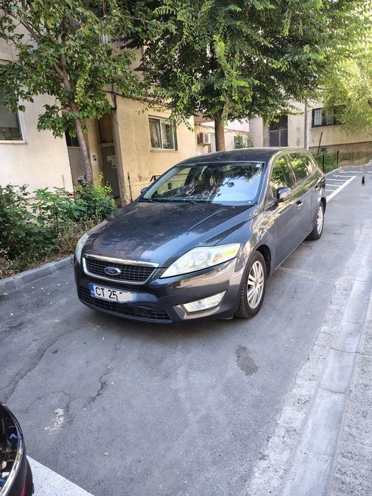 Vând Ford Mondeo