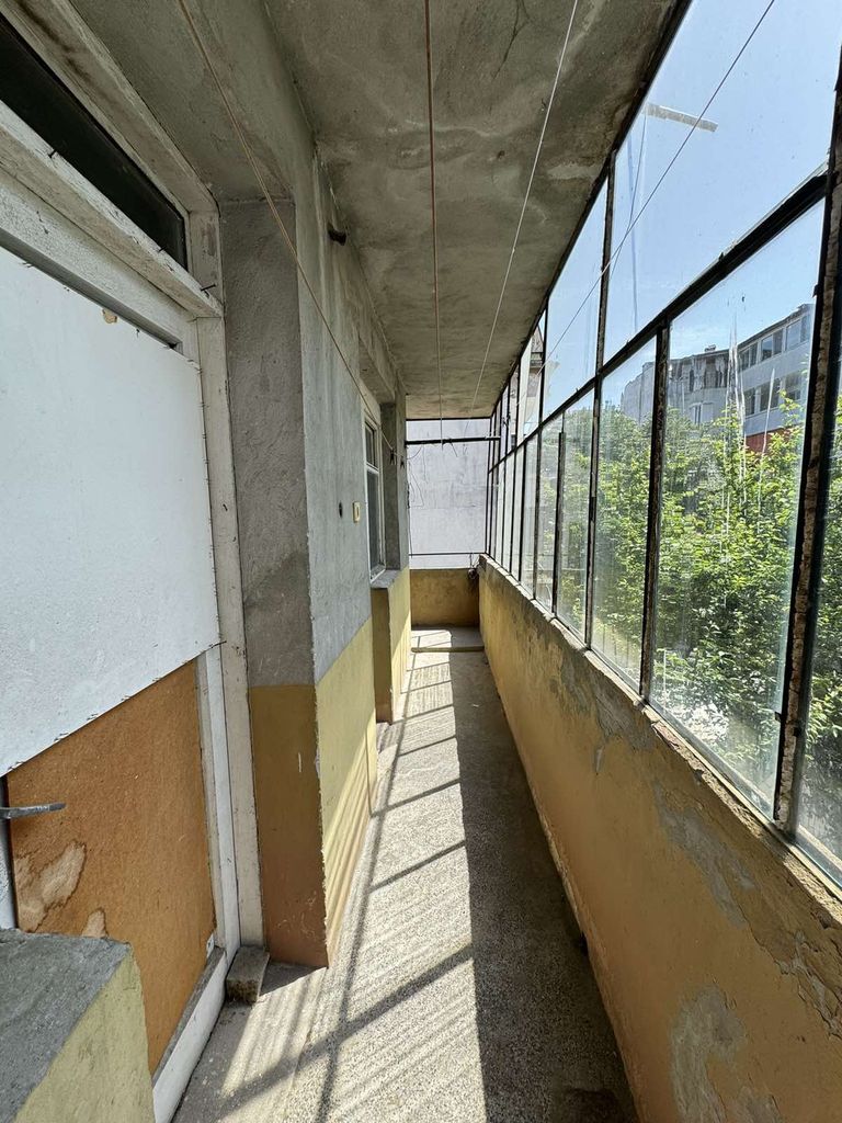 Продава се Тристаен апартамент в Бургас, Възраждане - 77 кв.м за 1949 €/кв.м - Снимка #9