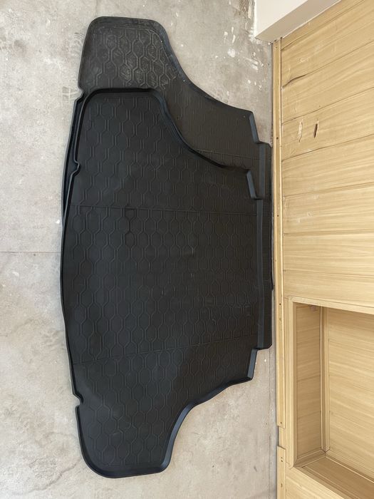 Продам полик на Toyota Camry 70!