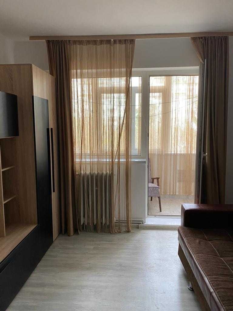 Vand apartament 2 camere