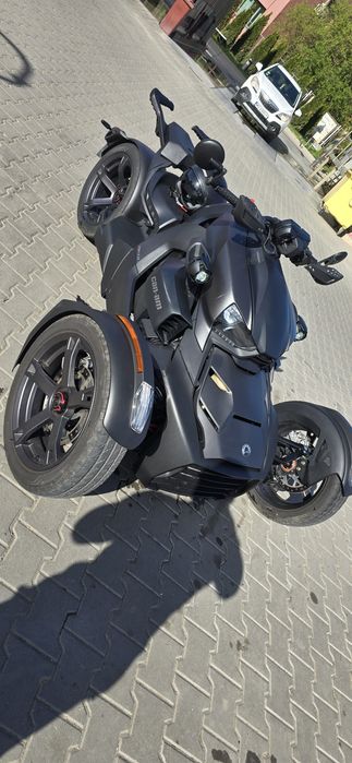 can am spyder 2019