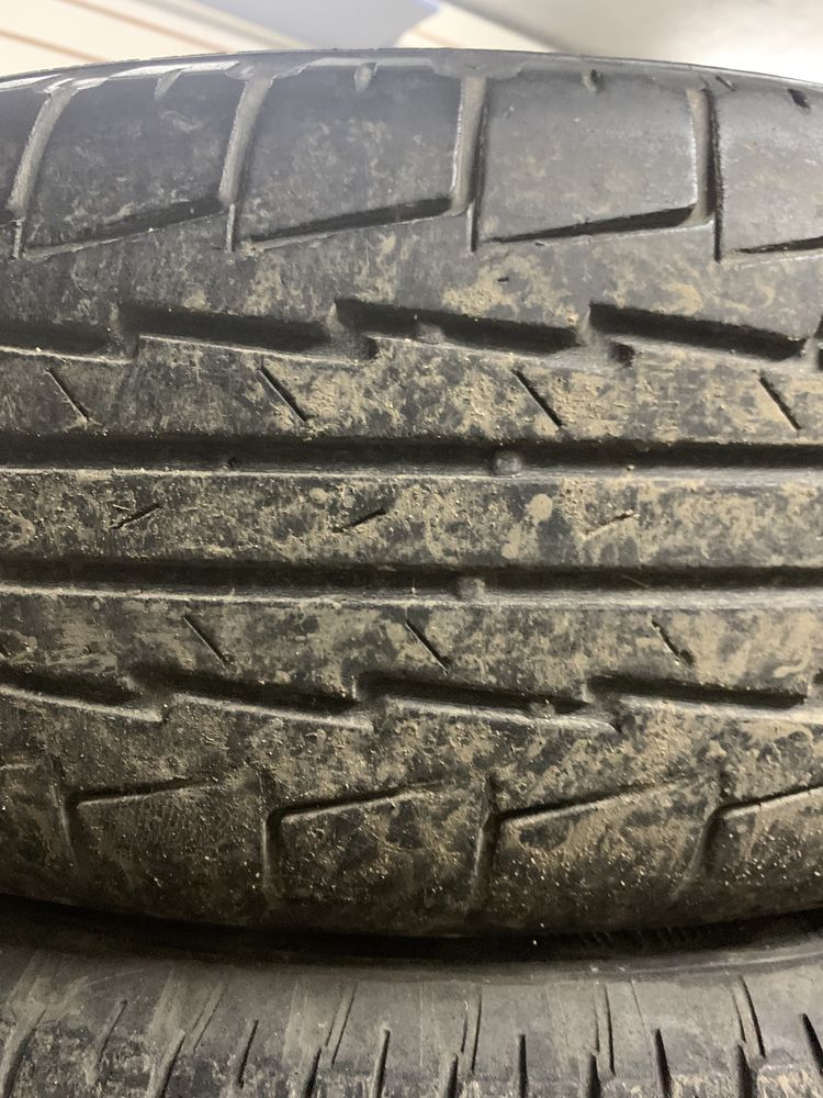 Kumho 2 шт  за 25000 тг 225/75/16 лето