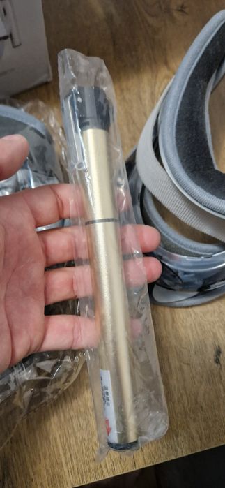 Dispozitiv de tractiune cervicala ajustabil.