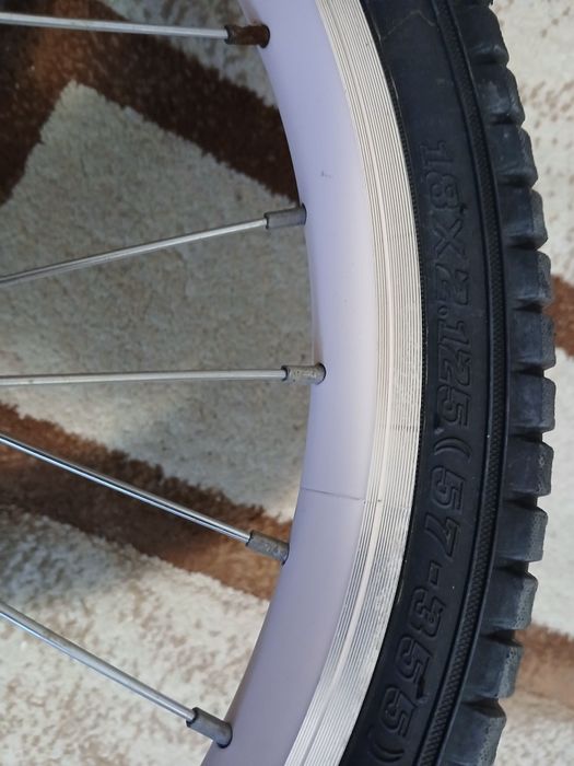 Bicicleta fetita roz