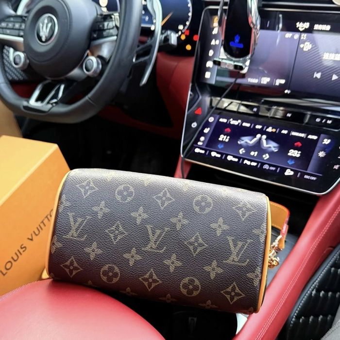 Чанта louis vuitton