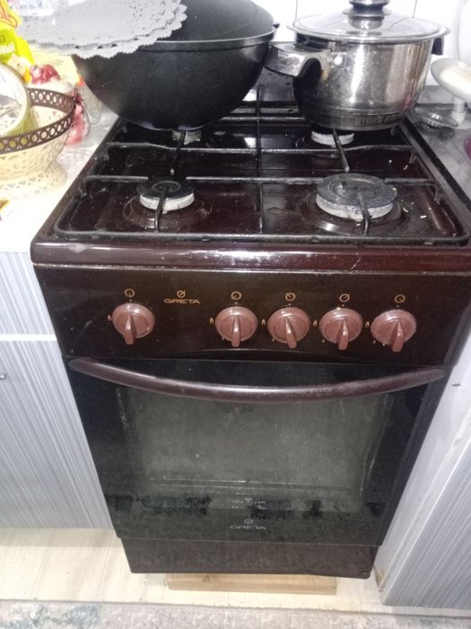 Продам Газ плиту.Газ плита.