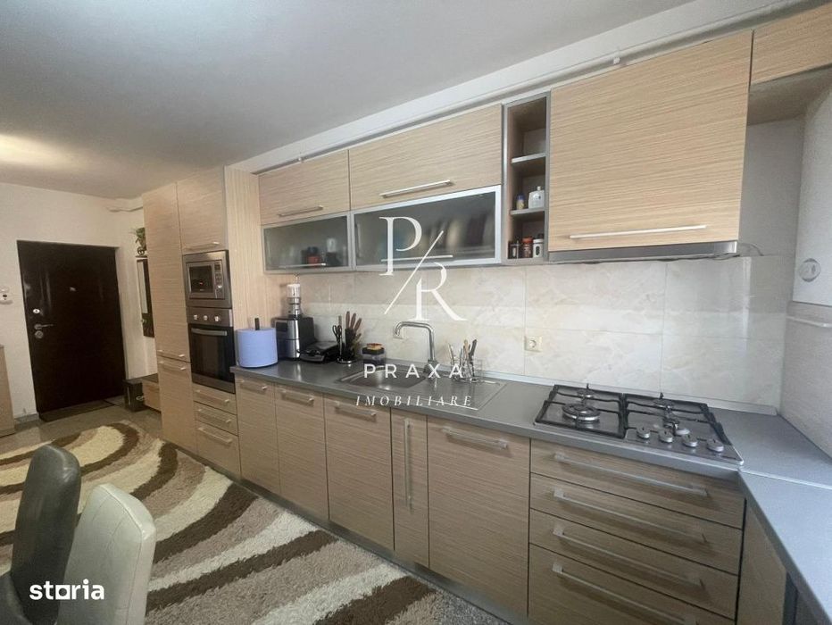 Apartamente de vanzare 3 camere si parcare!