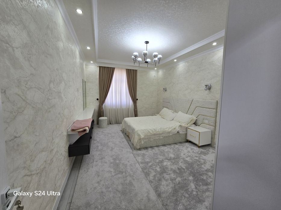 2 xona sotiladi barca jixozlqri bilan