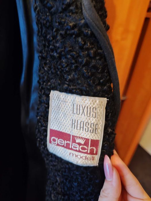 Blana negru de astrakan cu guler din vizon din Germania GERLACH LUXUS