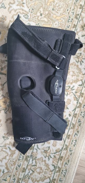 Orteza mobila pentru genunchi DONJOY