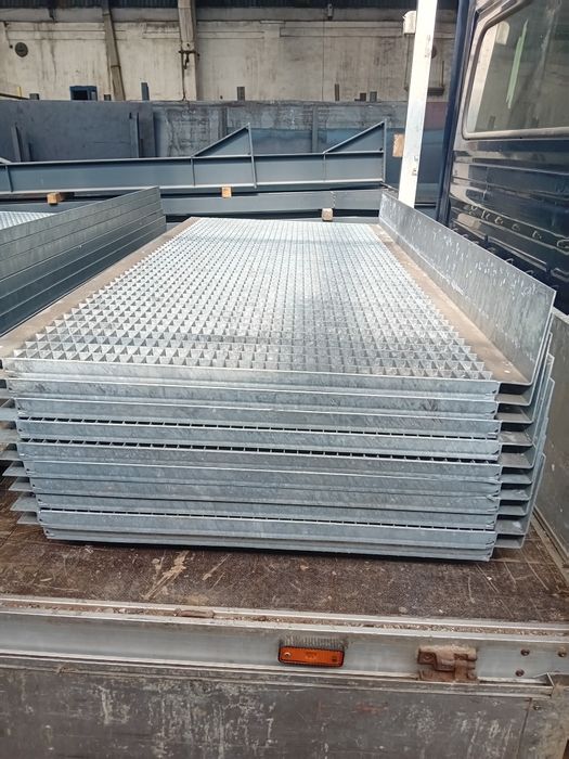 Grătare zincate 4mm grosime de spălătorie