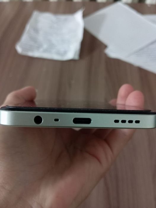 В продаже realme note 60x обмен интересует на айфон 11 или хs