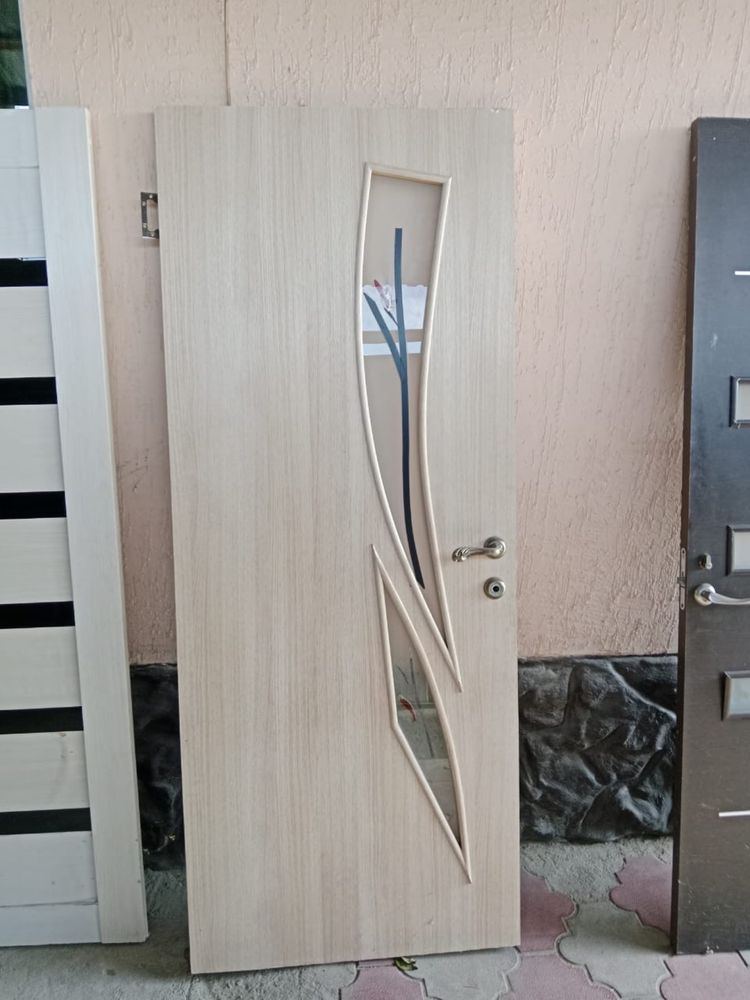 Продается двери