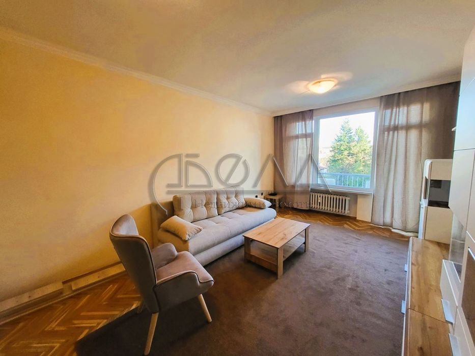 Дава се под наем Тристаен апартамент в София, Изток - 90 кв.м за 780 € - Снимка #2