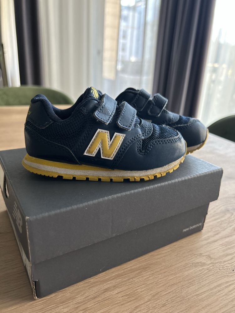 Маратонки New Balance размер 22,5