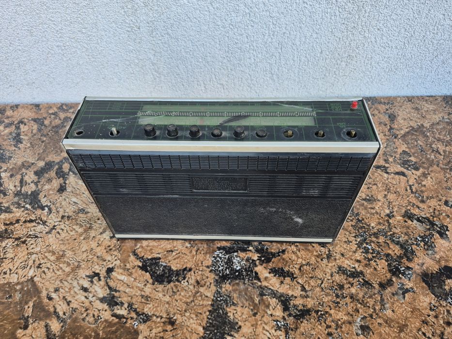 Radio receptor portabil Gloria 4,RP1524- nefuncțional 

- radio este n