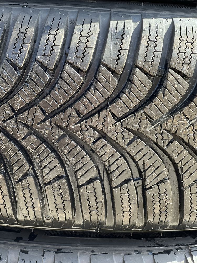 Зимни Гуми 185 65 15 Hankook Чисто Нови DOT 2420