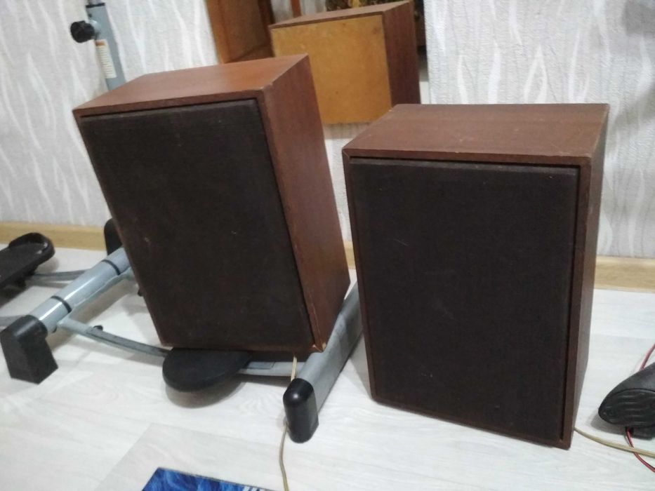 Колонки  + усилитель  Радиотехника !