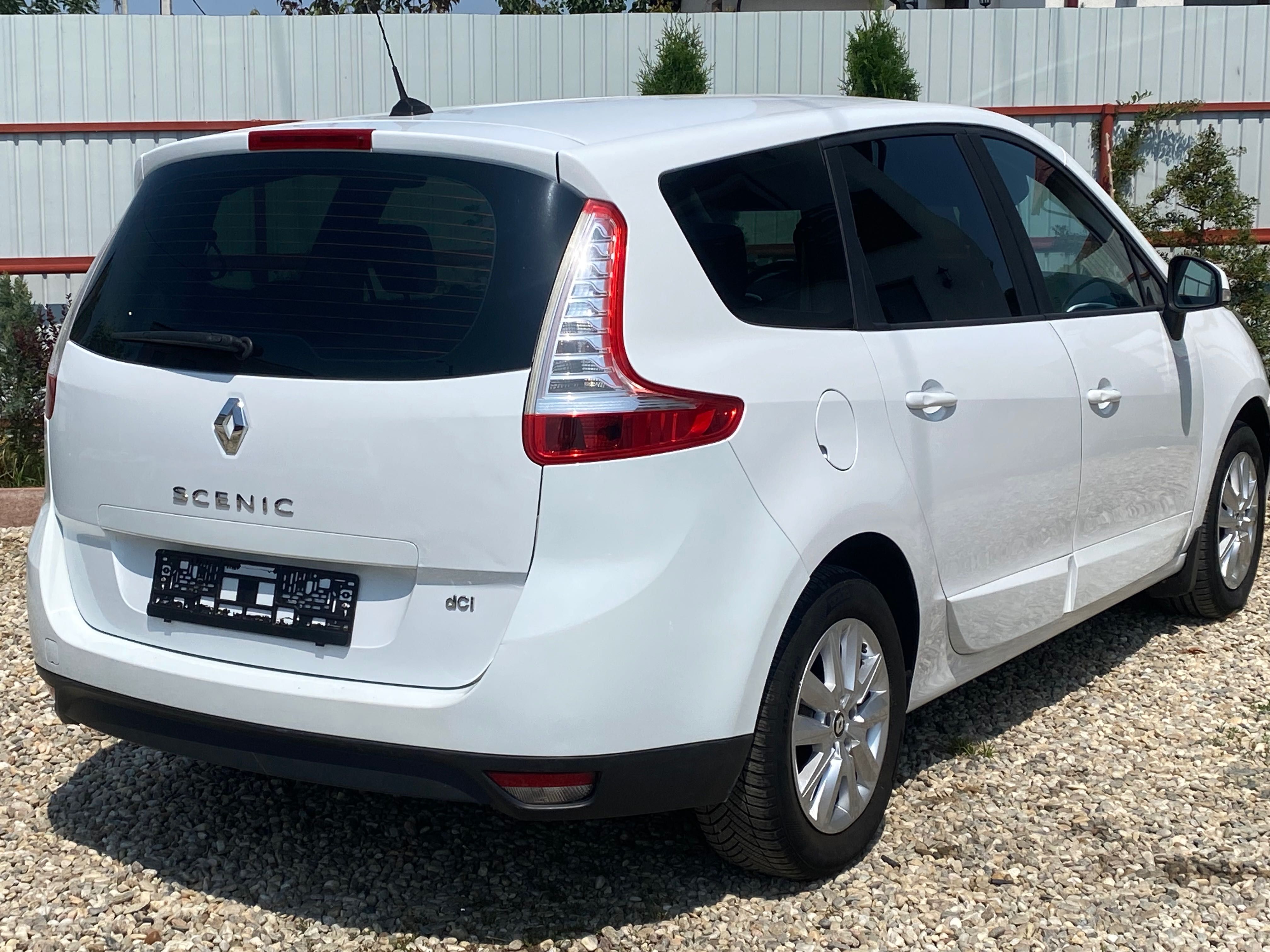 Renault Grand Scenic 1.5 dci 2013 cu 7 locuri euro 5