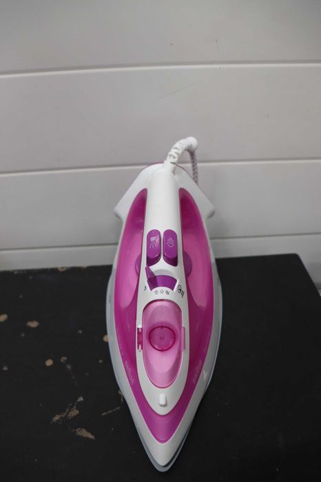 Парна ютия Braun Texstyle 3, SI 3030, FreeGlide 3D, 2300W, ПРОМОЦИЯ!