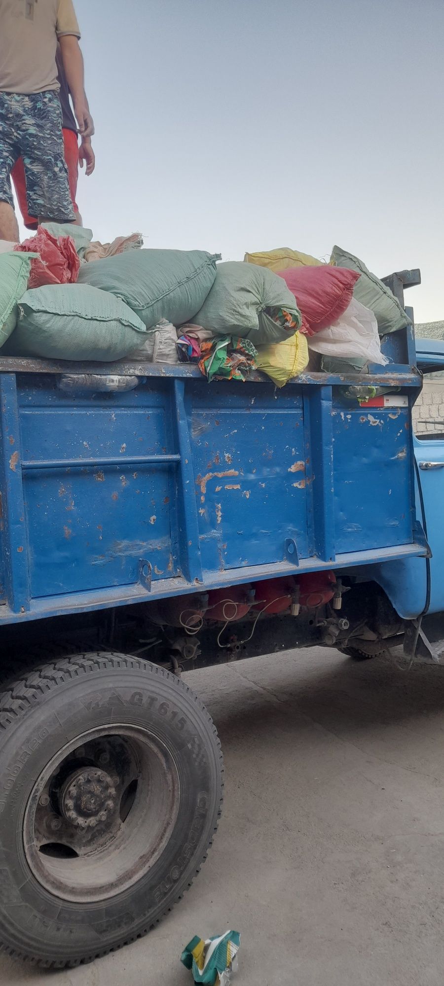 Vizof Musor yuk tashish Labo Zil