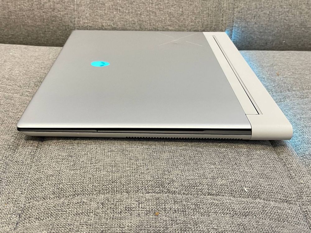 Dell Alienware X16 I7 13700H Rtx4080