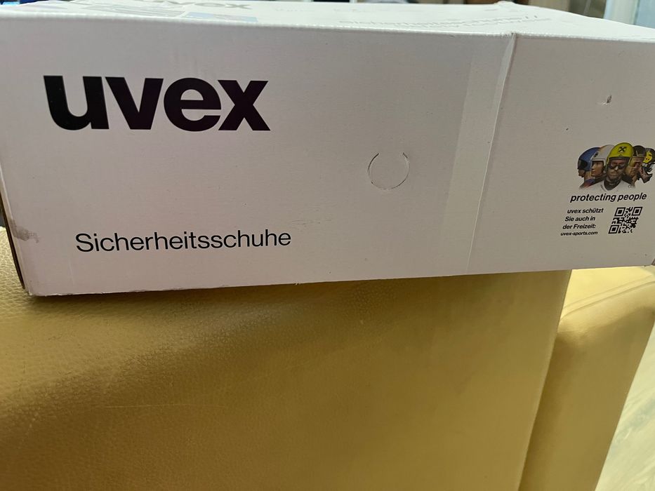 Защитни обувки Uvex