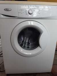 Mașina de spălat rufe Whirlpool