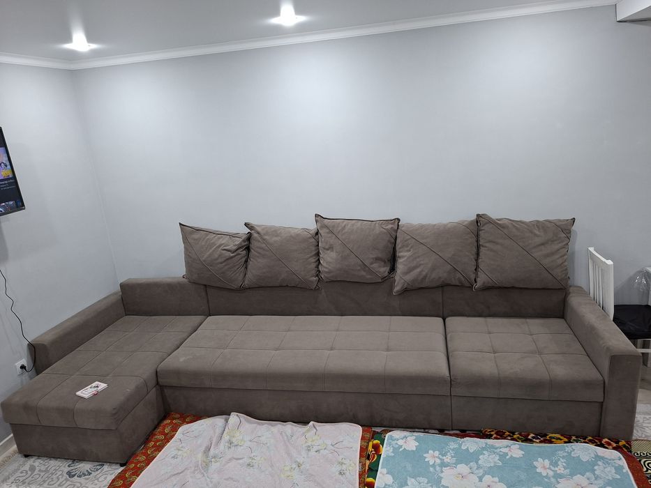 Диван б/у 4 метра