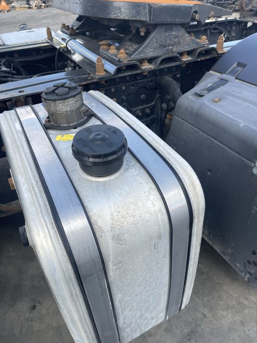 Vand  sau schimb man tgx 440 .2012 .chit hidraulic bena