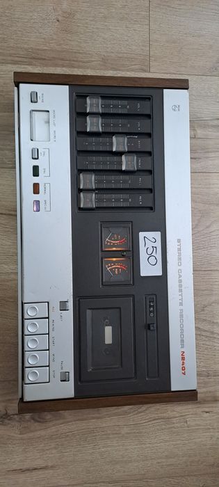 Casetofon deck AKAI