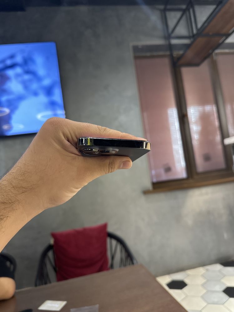 Telefon madeli iphone 13 pro garantiyasi bor