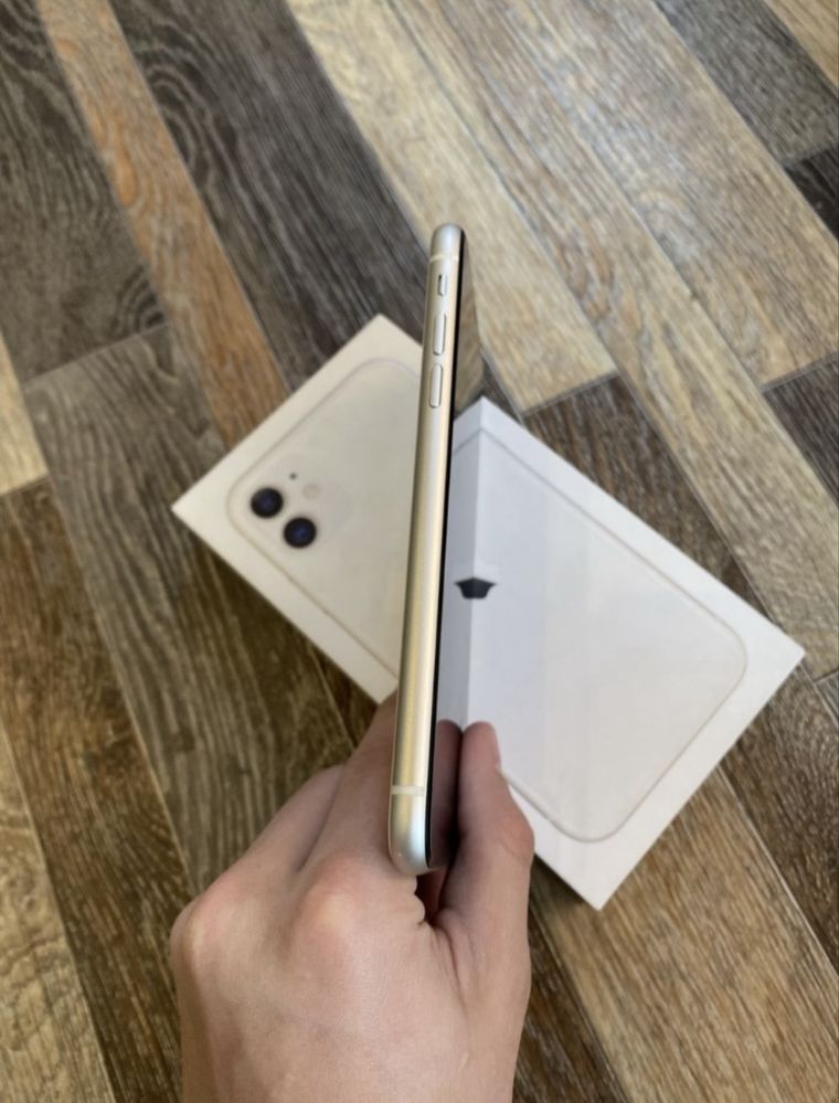 Продам iPhone 11