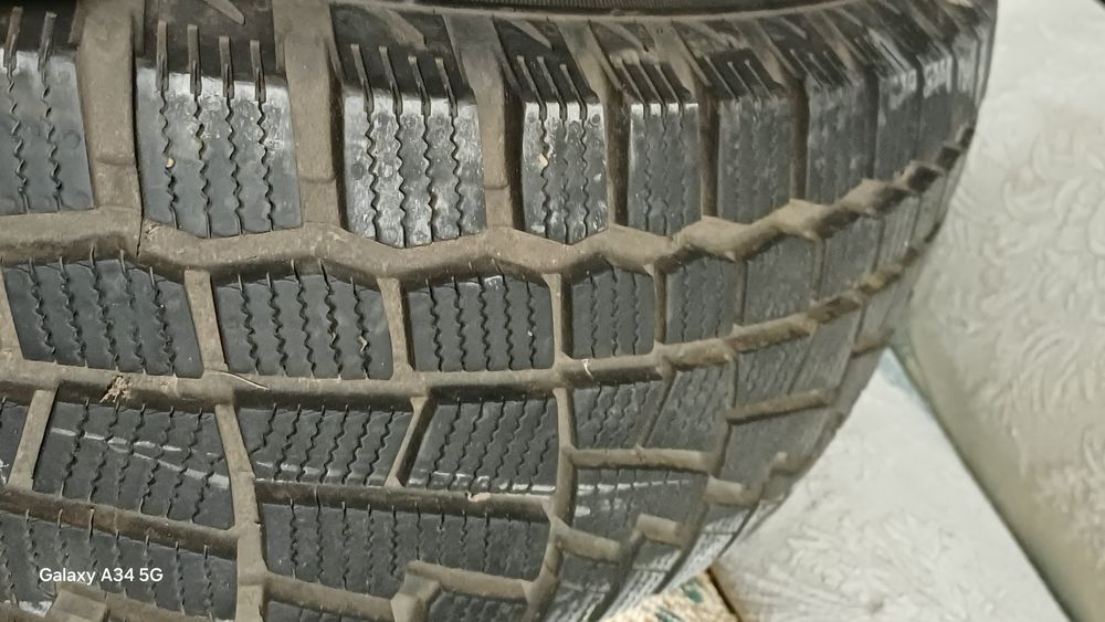 Продаётся шины зимние