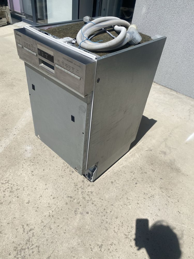 Съдомиялна Siemens 45 см за вграждане