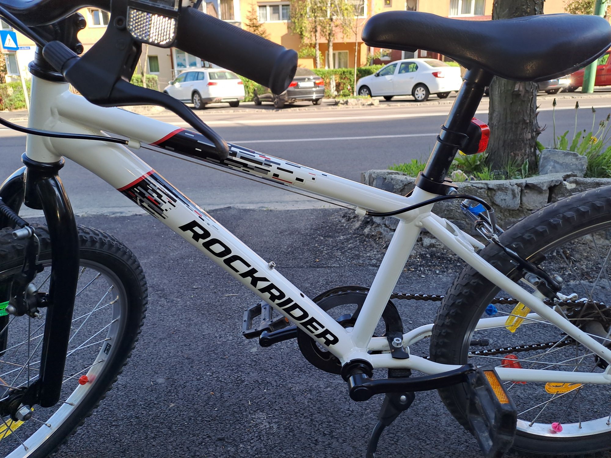 Bicicleta Rockrider 20' 6-9 ani