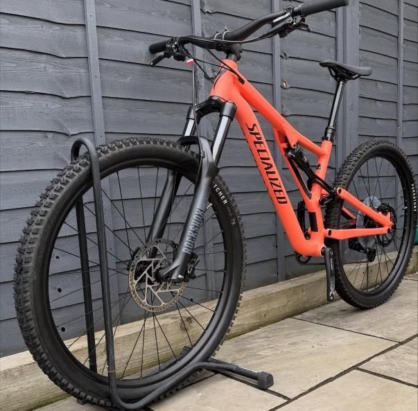 Specialized stumpjumper alloy L size