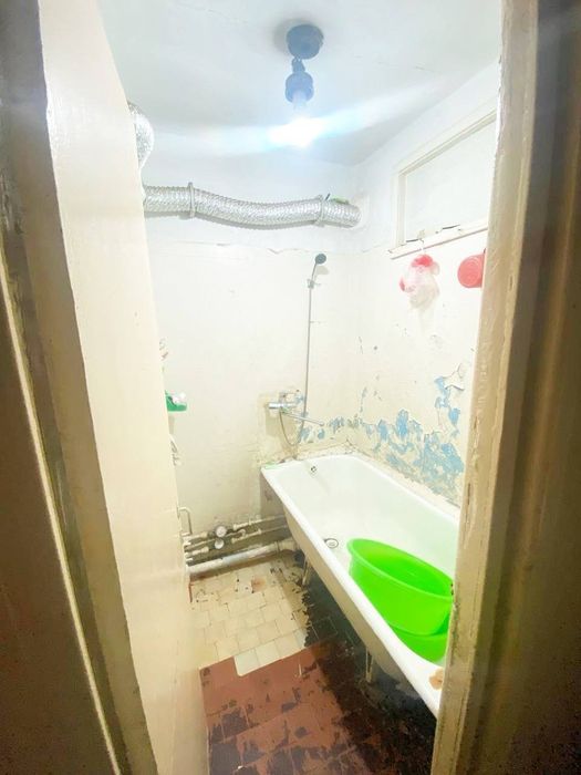 Коракамиш 2/4 Тансикбаев бозорча
3/4/4
72кв 2/6 Балкон 
Ремонт Средне