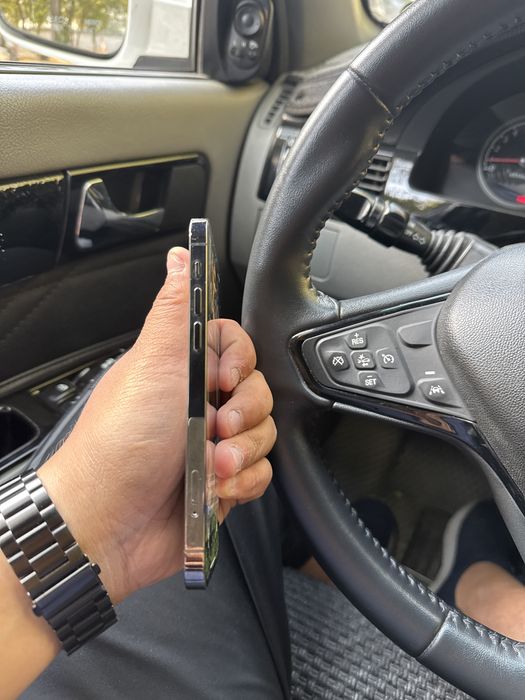 Iphone 12 pro black