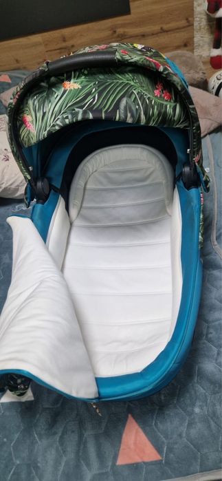 Cybex priam 4 черна