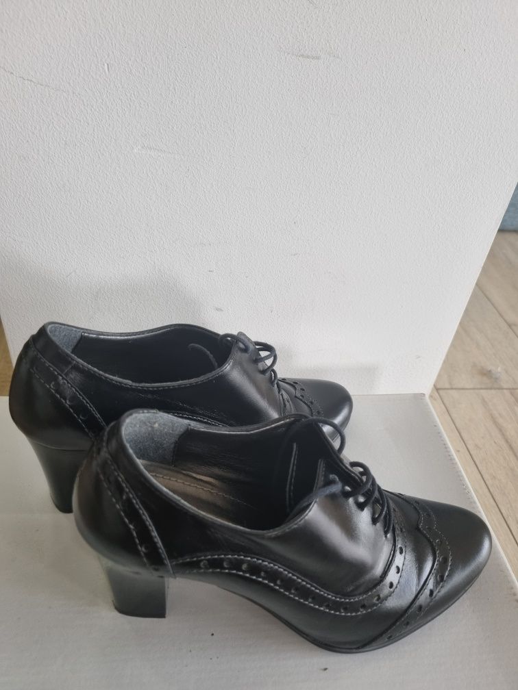 Pantofi dama,marimea 35