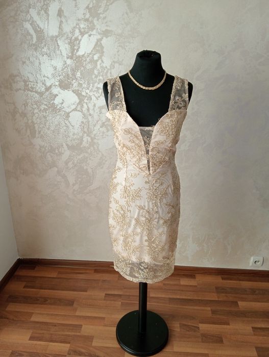 Vând Rochii seră Mai multe modele