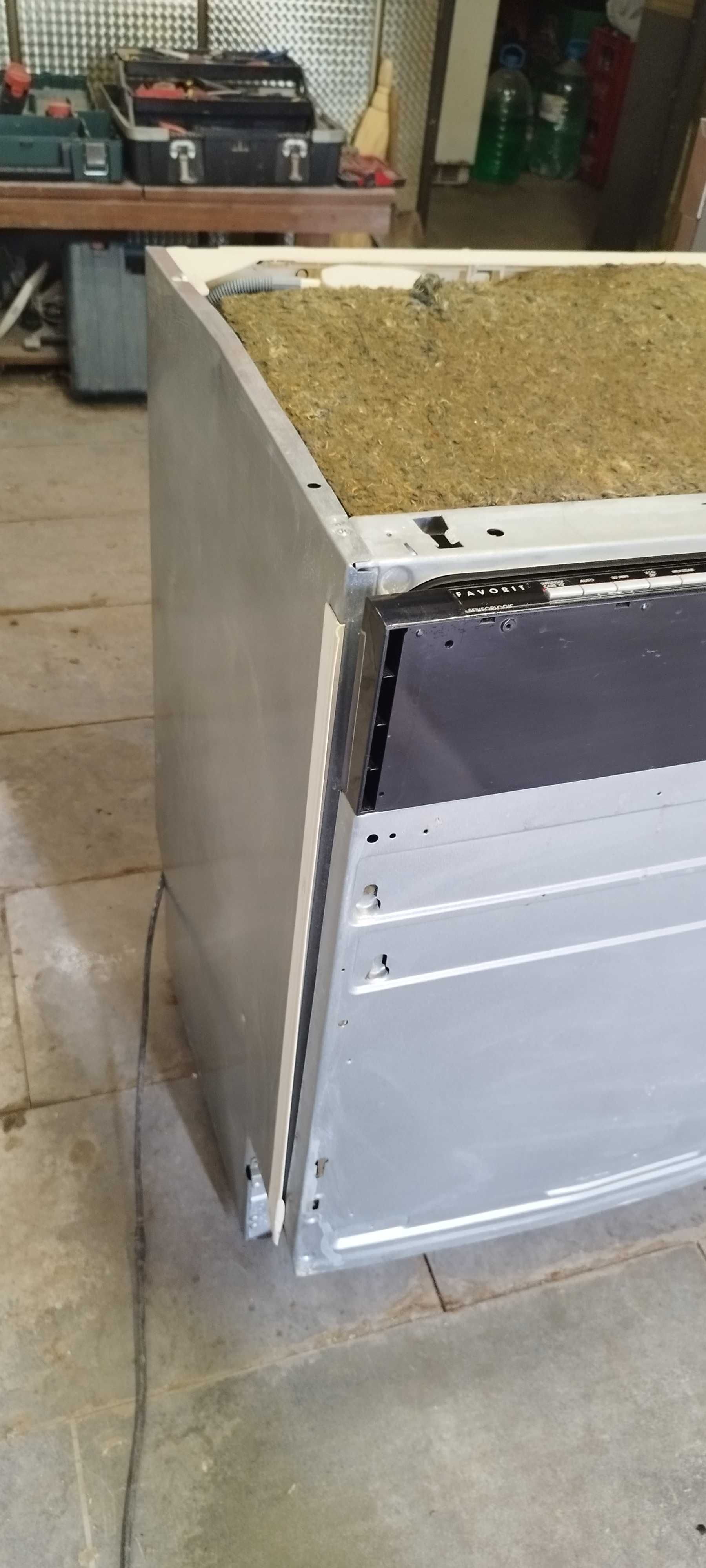 Съдомиялна за пълно вграждане AEG 60 sm.внос от Германия