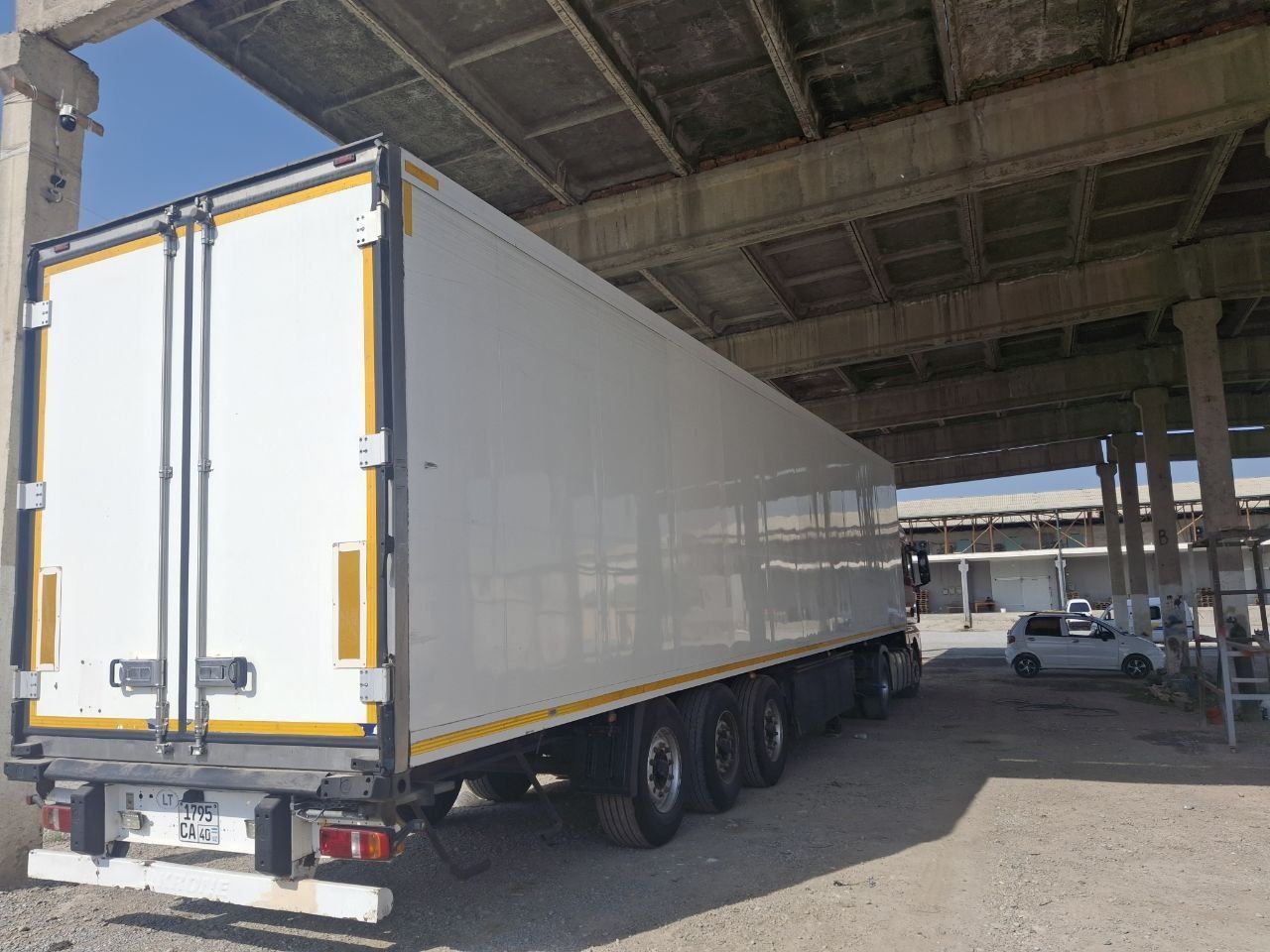 MAN TGX 18.440 EURO 5+ KRONE прицеп Сотилади