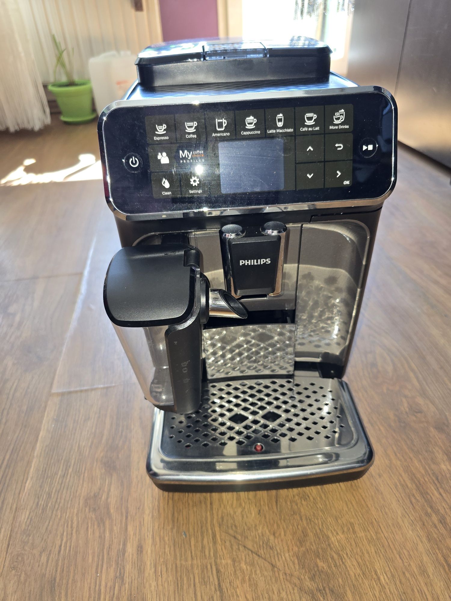 Кафеавтомат Philips Espresso with LatteGo Series 4300