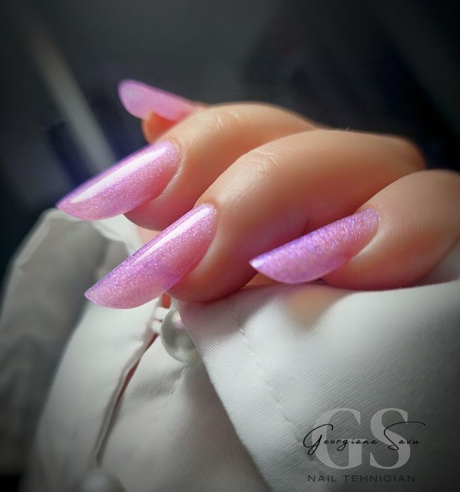 Unghii cu gel, oja semipermanenta  Baba novac