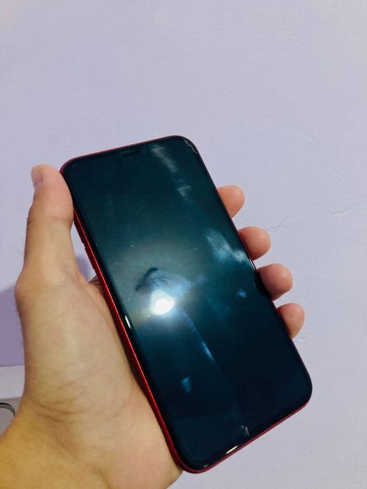 iPhone 11 64gb 74 product RED