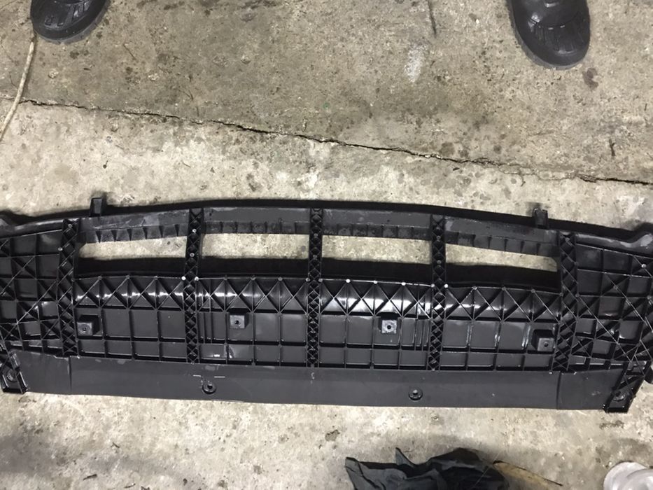 Scut radiatoare audi q5 8r 2008-2015